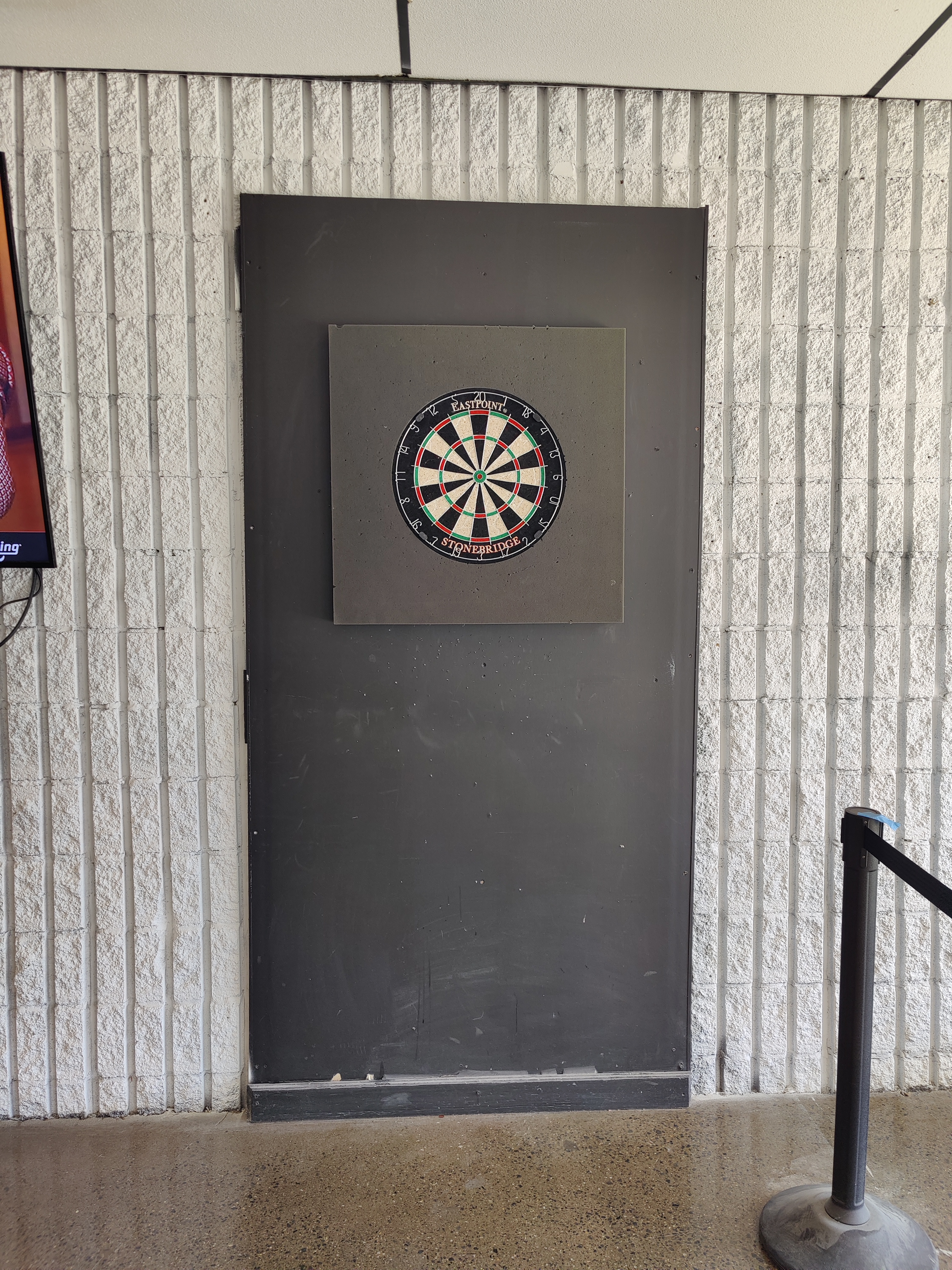 K & R Sports Bar photo